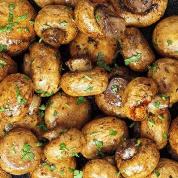 Закуска из шампиньонов и чеснока Закуска из шампиньонов и чеснока